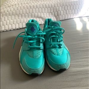 Turquoise hurache women size 8.5